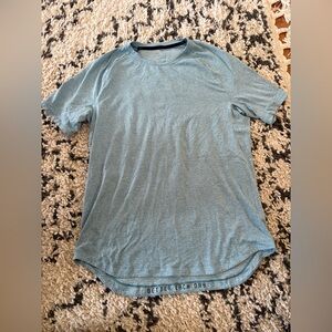 Lululemon t-shirt